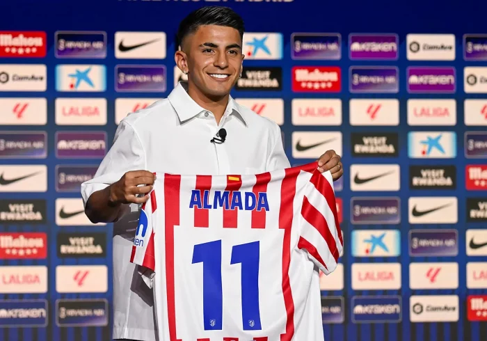 Almada, campeón del Mundo 'de rebote' y nuevo 'gambeteador' rojiblanco: "Cuando me dijeron de venir al Atlético, no lo dudé"