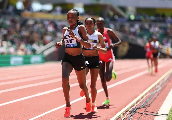 Beatrice Chebet rompe la frontera de los 14 minutos en el 5.000 femenino