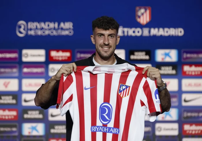 Doblete de presentaciones en el Atlético: el "orgullo" de tener a Simeone de entrenador de Ruggeri y las "ilusiones compartidas" de ganar títulos de Cardoso