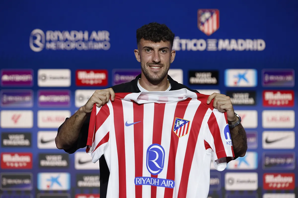 Doblete de presentaciones en el Atlético: el "orgullo" de tener a Simeone de entrenador de Ruggeri y las "ilusiones compartidas" de ganar títulos de Cardoso