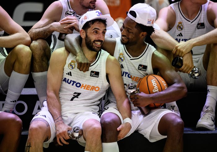 El Real Madrid despide a Chus Mateo después de seis títulos en tres temporadas