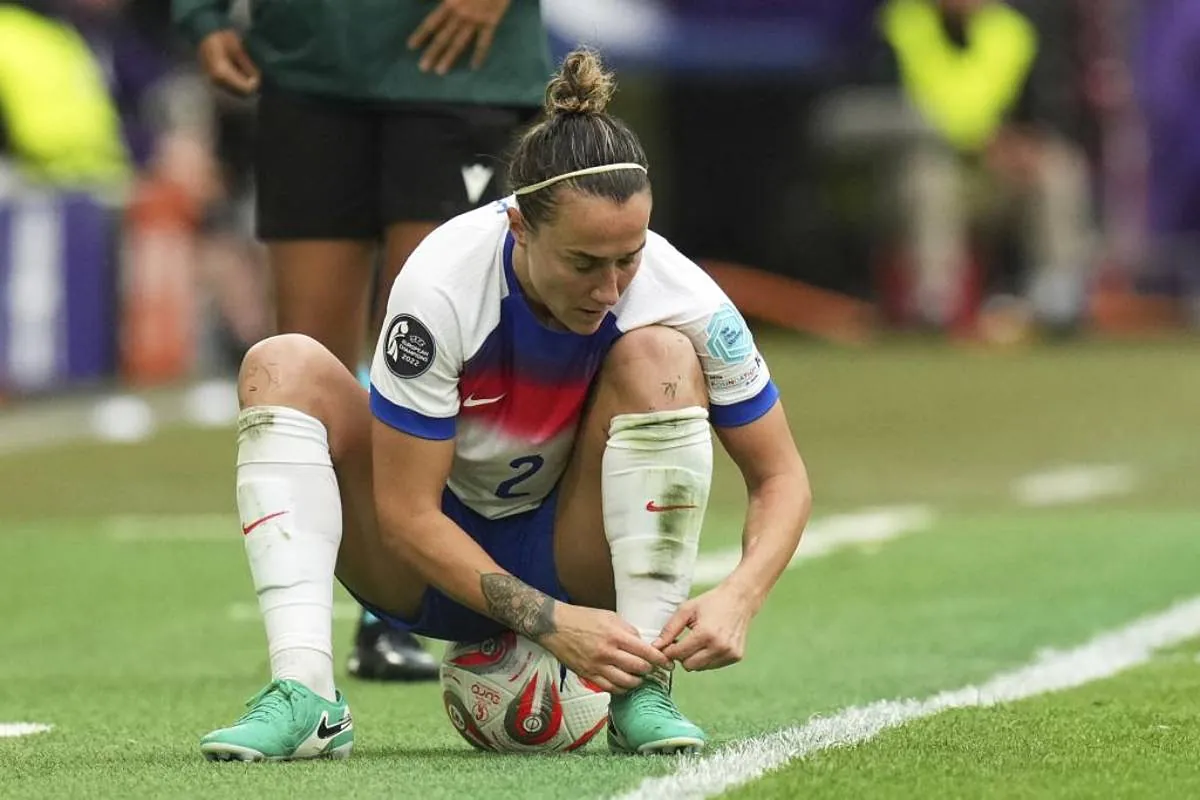 Lucy Bronze confiesa que jugó la Eurocopa 2025 con una fractura en la tibia