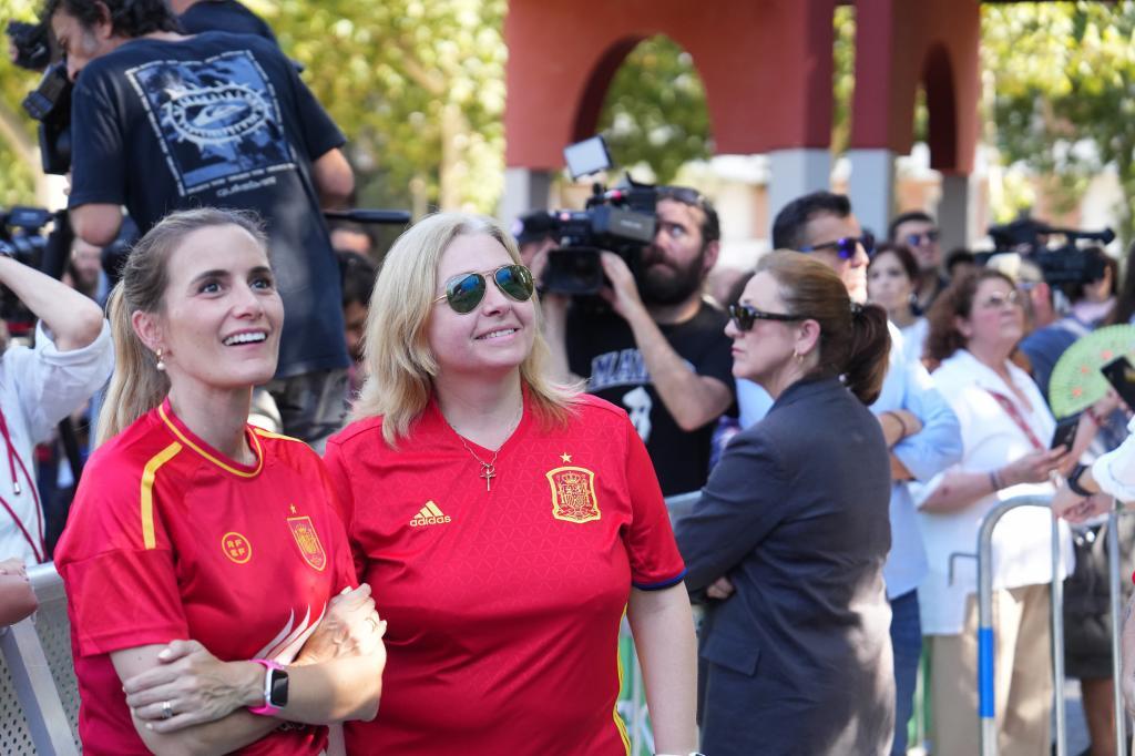 Madrid convirtió el Parque de Berlín en su Basilea improvisada: una marea roja latió al ritmo de la final, contuvo la respiración y se rompió con los penaltis