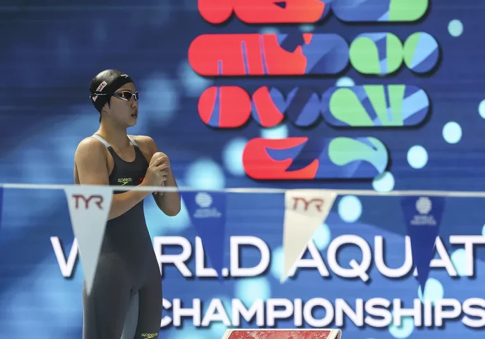 Yu Zidi, una nadadora china de 12 años, se lleva los focos en el segundo oro de McIntosh
