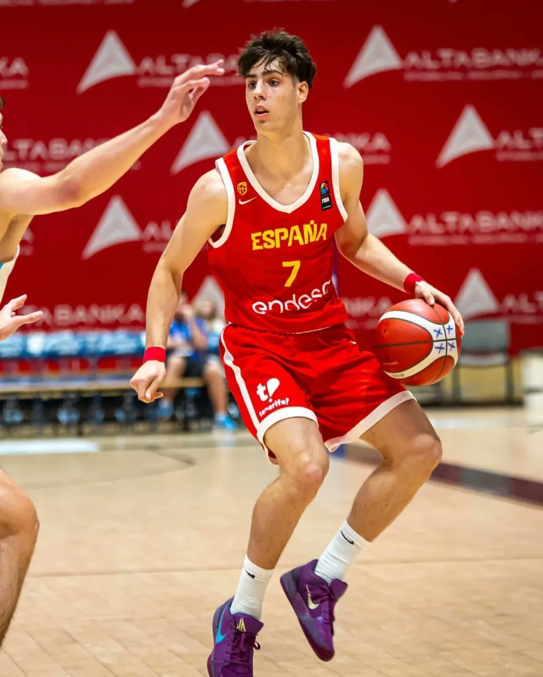 ¿Quién es Guillermo del Pino? El héroe del Eurobasket sub-18 ante Francia que renunció a un contrato en España