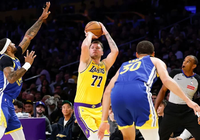 Arranca la NBA con Doncic anotando 43 Puntos en la derrota de los Lakers ante los Warriors y los Thunder ejerciendo de campeones ante los Rockets