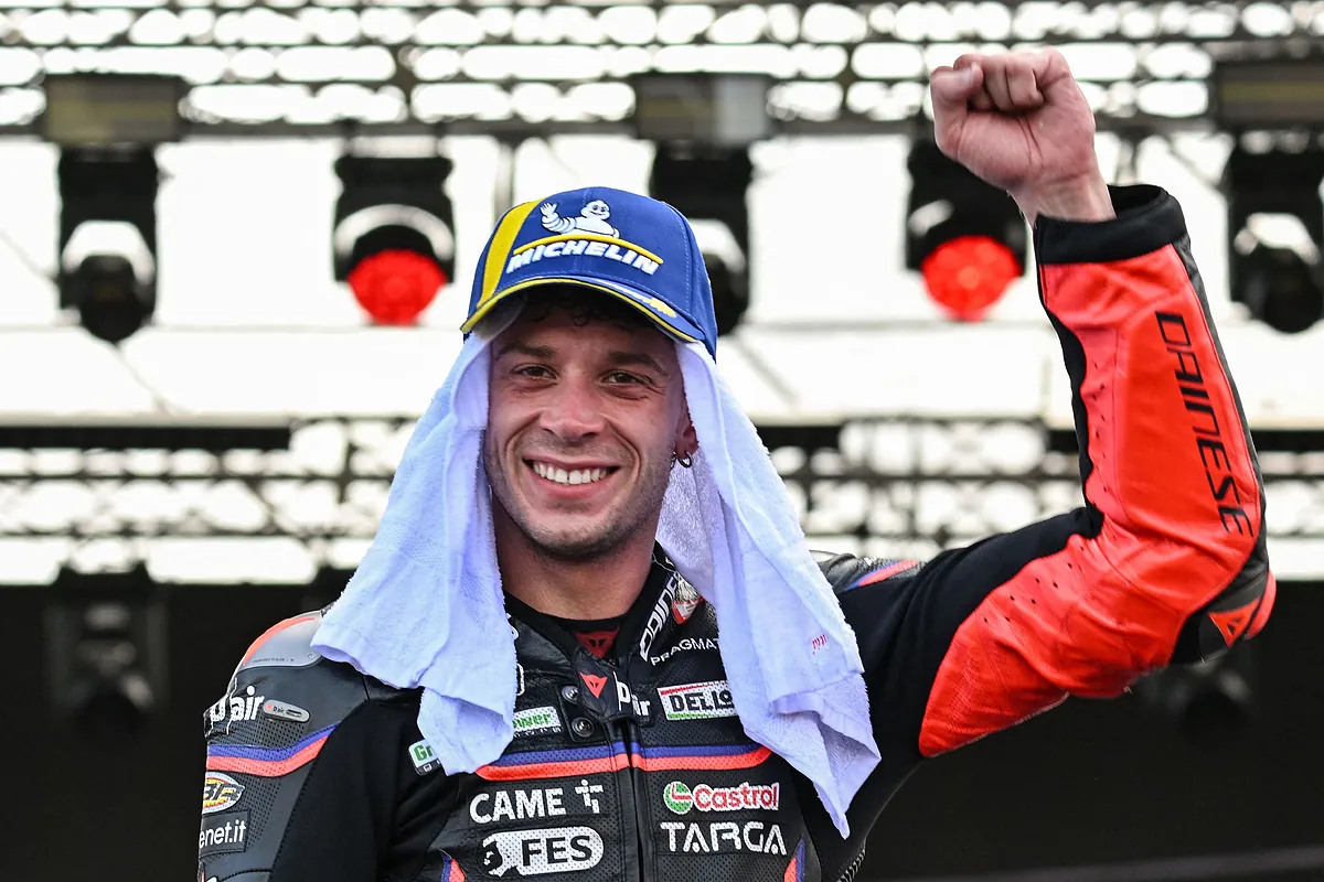 Bezzecchi aprovecha la relajación de Márquez para ser el más rápido en el sprint de Indonesia