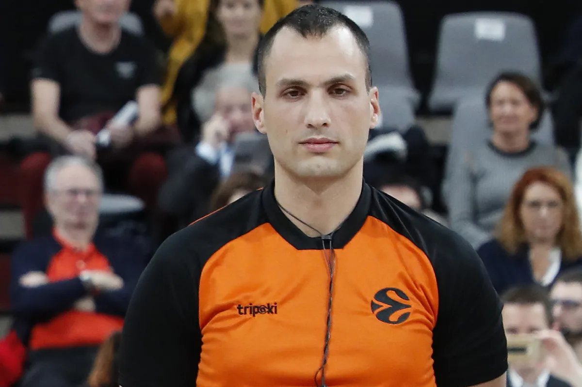 Detenido el árbitro serbio de la Euroliga Uros Nikolic por supuestos vínculos criminales