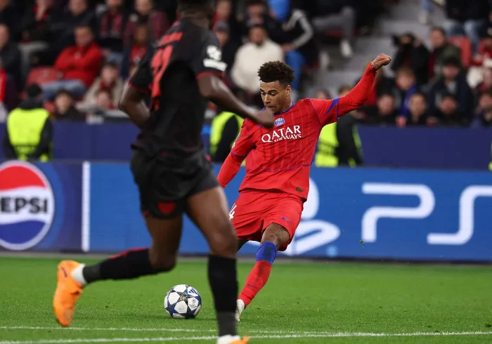 Doué y Dembelé lideran el festival del PSG en Leverkusen