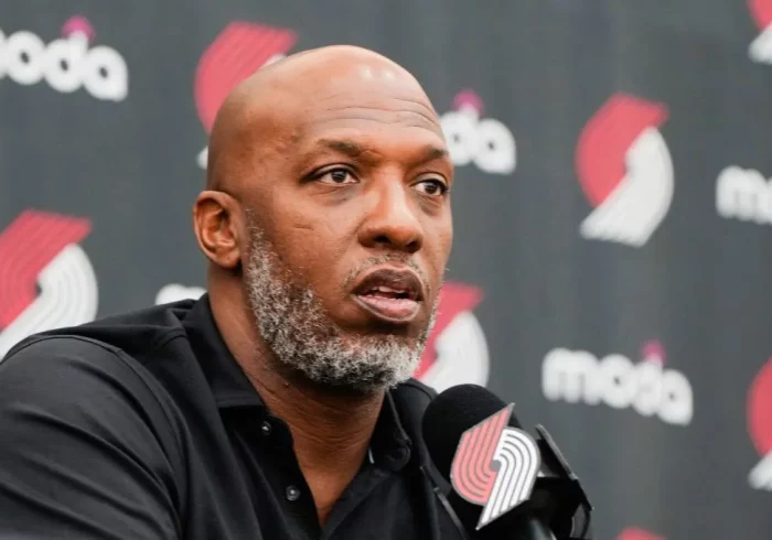 El entrenador Chauncey Billups y el jugador Terry Rozier, ambos de la NBA, detenidos en investigaciones sobre apuestas ilegales