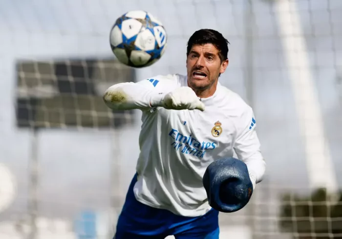 El Madrid, contra el partido de Miami: envía un escrito al CSD y Courtois critica que "en la NFL lo votan todos, aquí lo hacen porque les sale..."