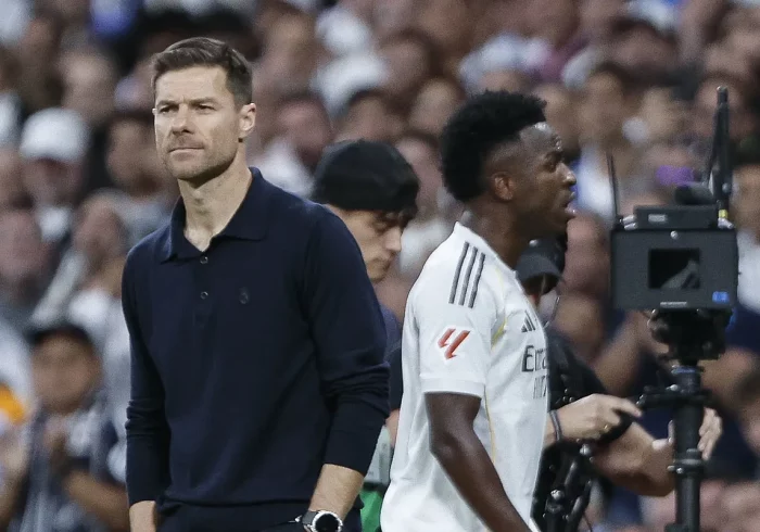 El Madrid, entre el apoyo a Vini tras un pronto "innecesario" y la gestión recta de Xabi Alonso: una relación por definir