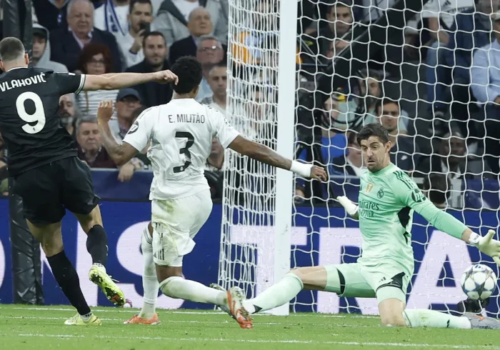 El "momento clave" de Courtois y la posición "intermedia" de Bellingham: "Es de los más completos del mundo"