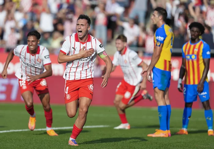 El Valencia sigue dando pasos atrás y resucita al Girona