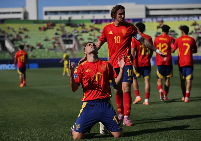 España somete a Ucrania para meterse en cuartos del Mundial sub'20