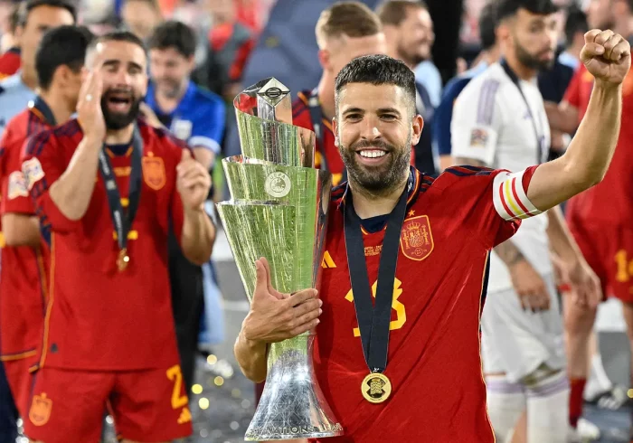 Jordi Alba anuncia su retirada