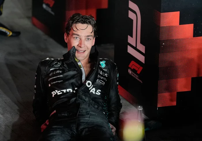 Mercedes confirma al fin a Russell y Antonelli para el Mundial 2026