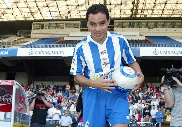 Omar Bravo, ex futbolista mexicano del Deportivo de la Coruña, en prisión tras ser acusado de abusar de una menor