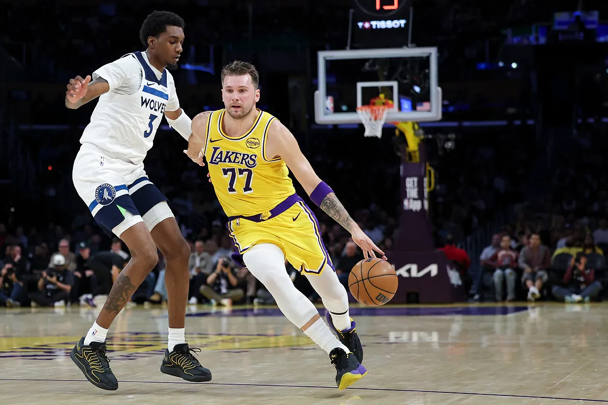 Un Doncic de récord devora a los Wolves y Hugo González se estrena con los Celtics en la NBA anotando 6 puntos