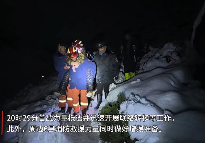 Una autopista, la 'Golden Week' y 580 afectados, el último drama en el Everest: "Nunca sabremos qué ha ocurrido de verdad"