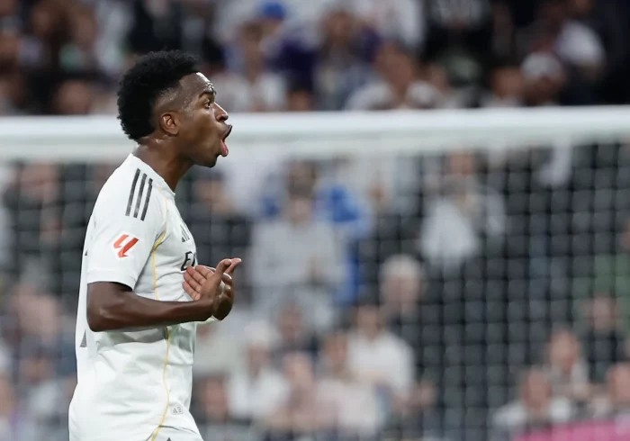 Vinicius, Xabi Alonso y el pulgar del emperador