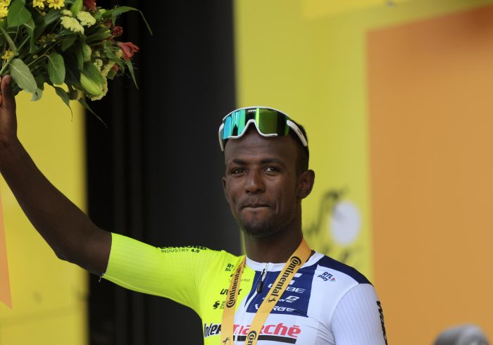 Andrés Iniesta rescata al equipo ciclista Israel: se llamará NSN, correrá bajo bandera suiza y tendrá a una de las estrellas del pelotón