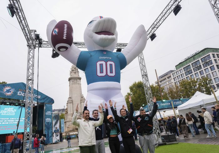 Así ha transformado la NFL el Bernabéu con dos millones de euros: gradas, vestuarios, salas de prensa, tienda... Y paneles contra el ruido