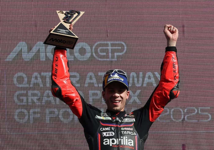 Bezzecchi se lleva la victoria en Portugal y confirma el desastre de Bagnaia