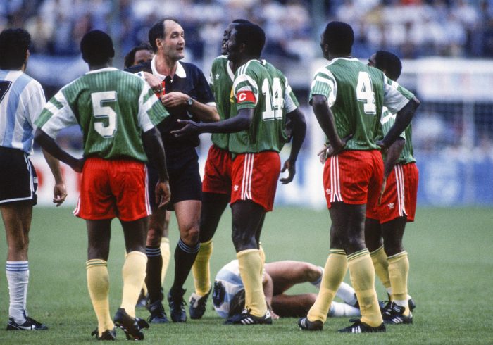 Camerún, el primer martillazo de África en los Mundiales: los rigores de un seleccionador soviético, el revulsivo de Milla y las presiones a N'Kono