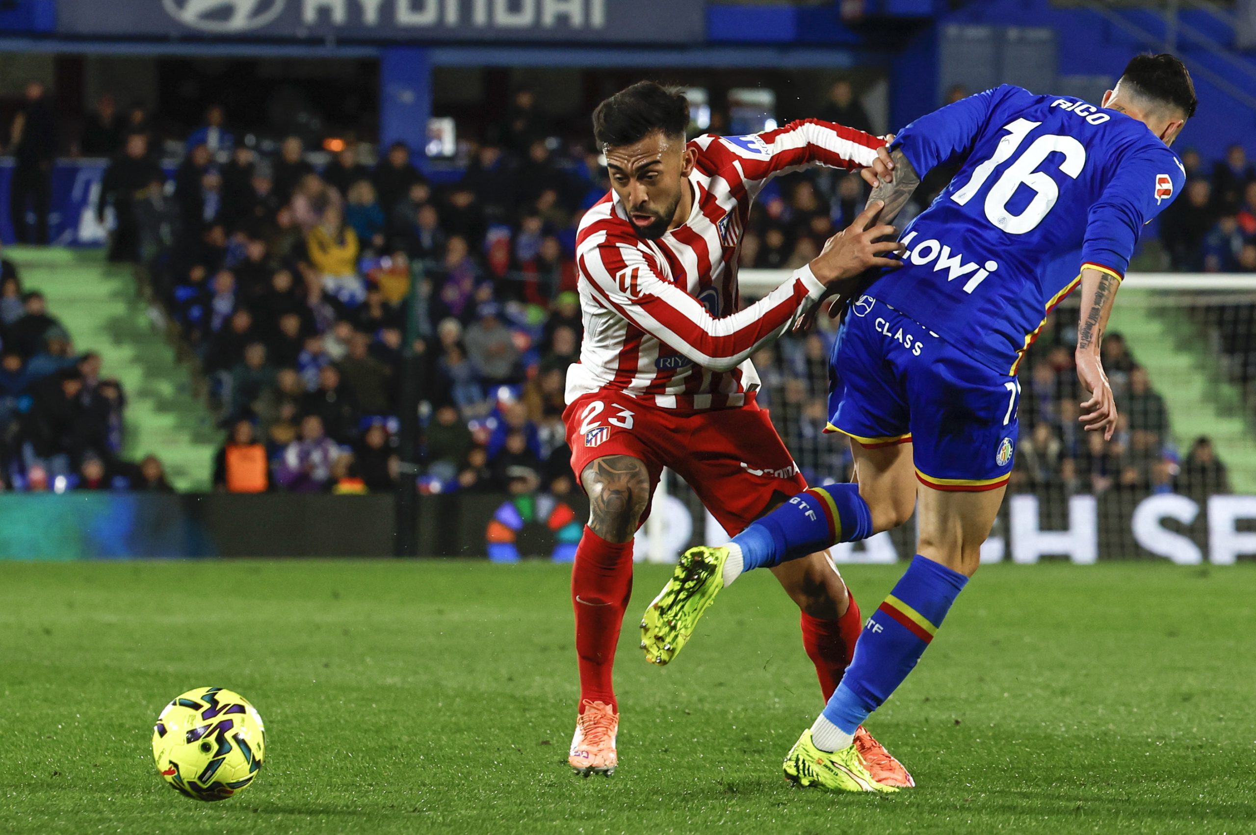 El Atlético gana el 'miniderbi' en el tedio del Coliseum