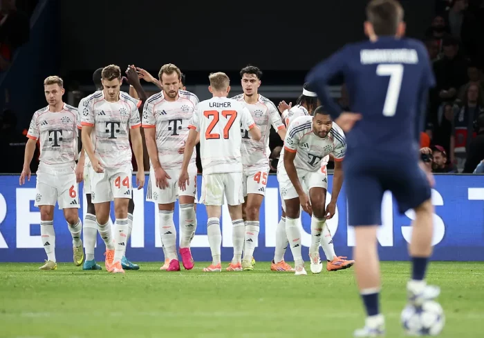 El Bayern también golpea en el Parque de los Príncipes, con un doblete y una roja para Luis Díaz