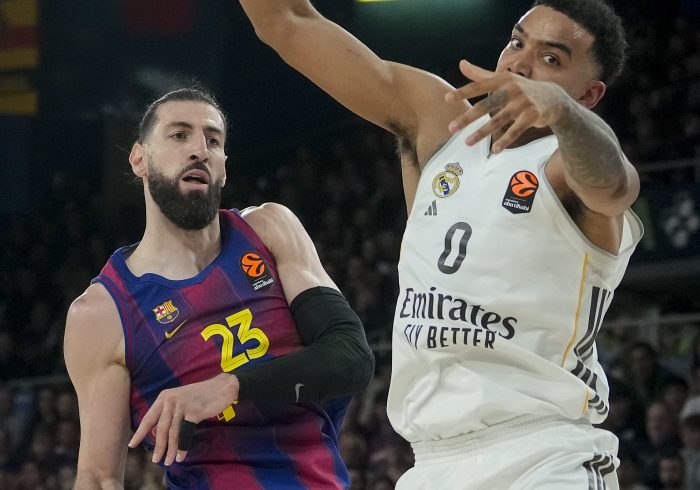 El 'flu game' de Tavares, la exhibición de Trey Lyles y la bronca contra el palco: "El Palau es soberano"