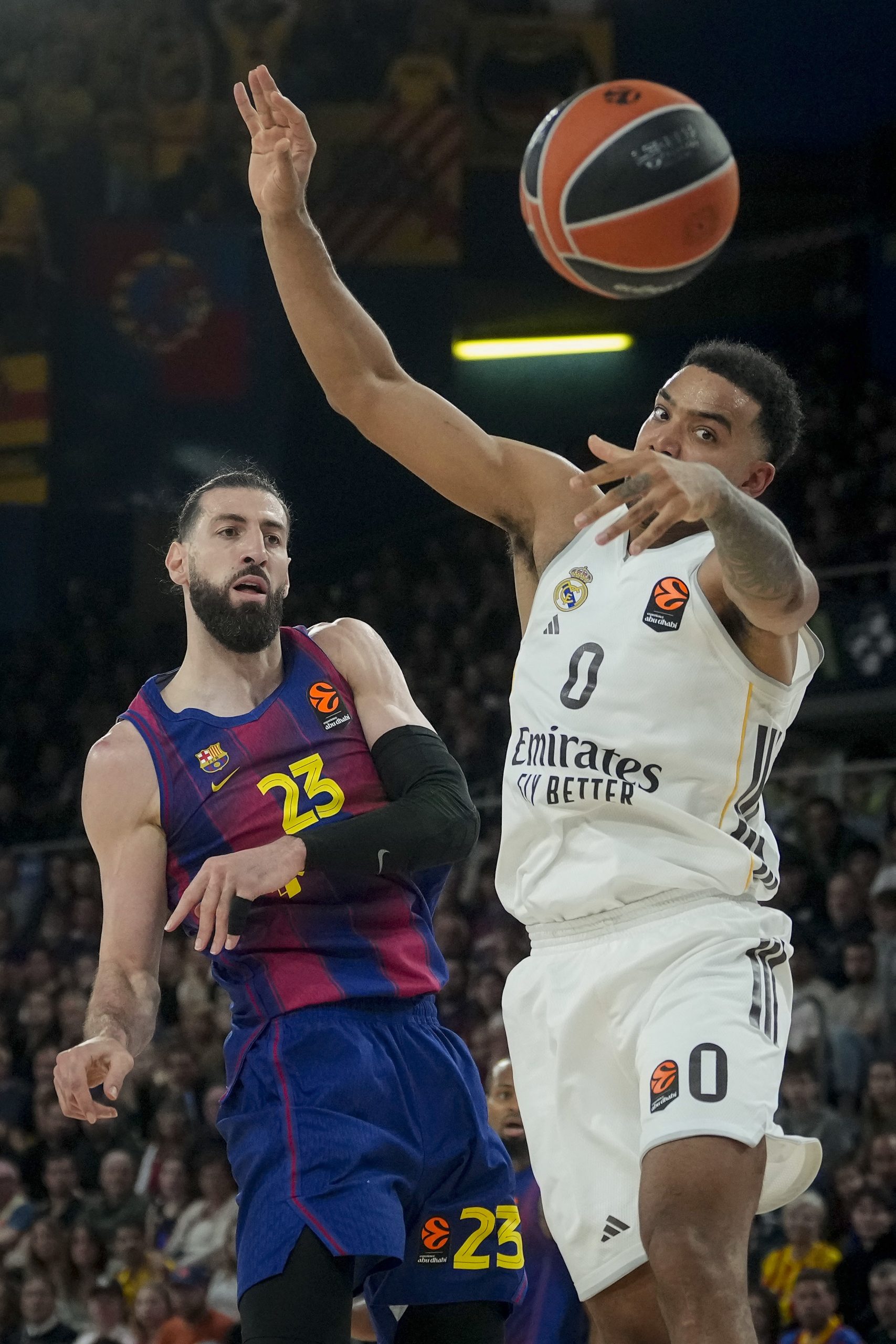 El 'flu game' de Tavares, la exhibición de Trey Lyles y la bronca contra el palco: "El Palau es soberano"