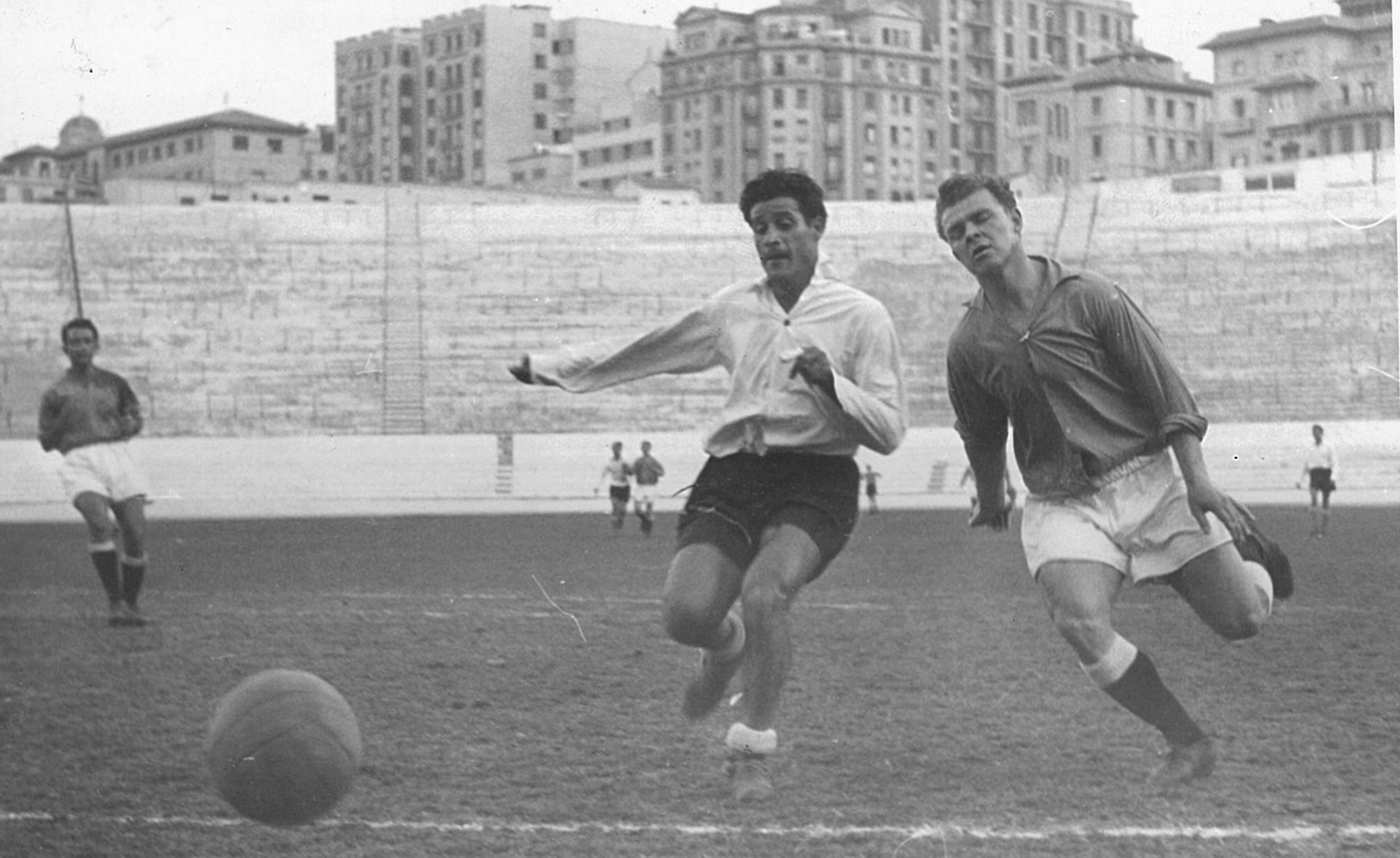Partido de preparación entre los seleccionados españoles y Plus Ultra.