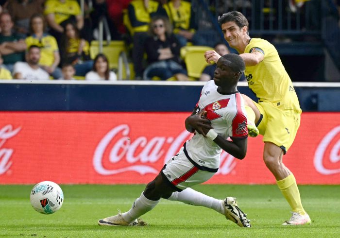 El Villarreal atropella al Rayo con una exhibición de fútbol vertical