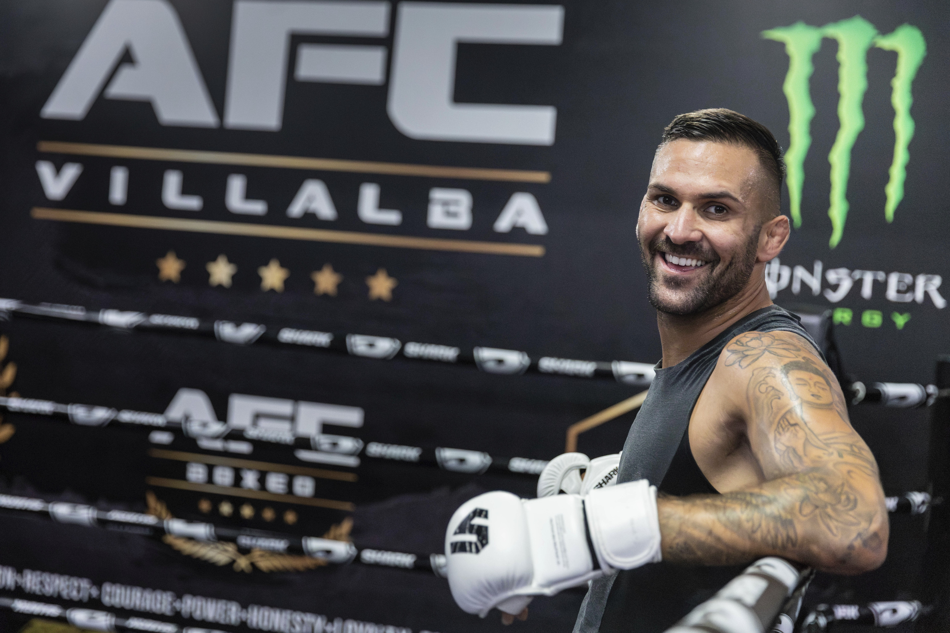 El luchador en el ring del AFC Villalba.