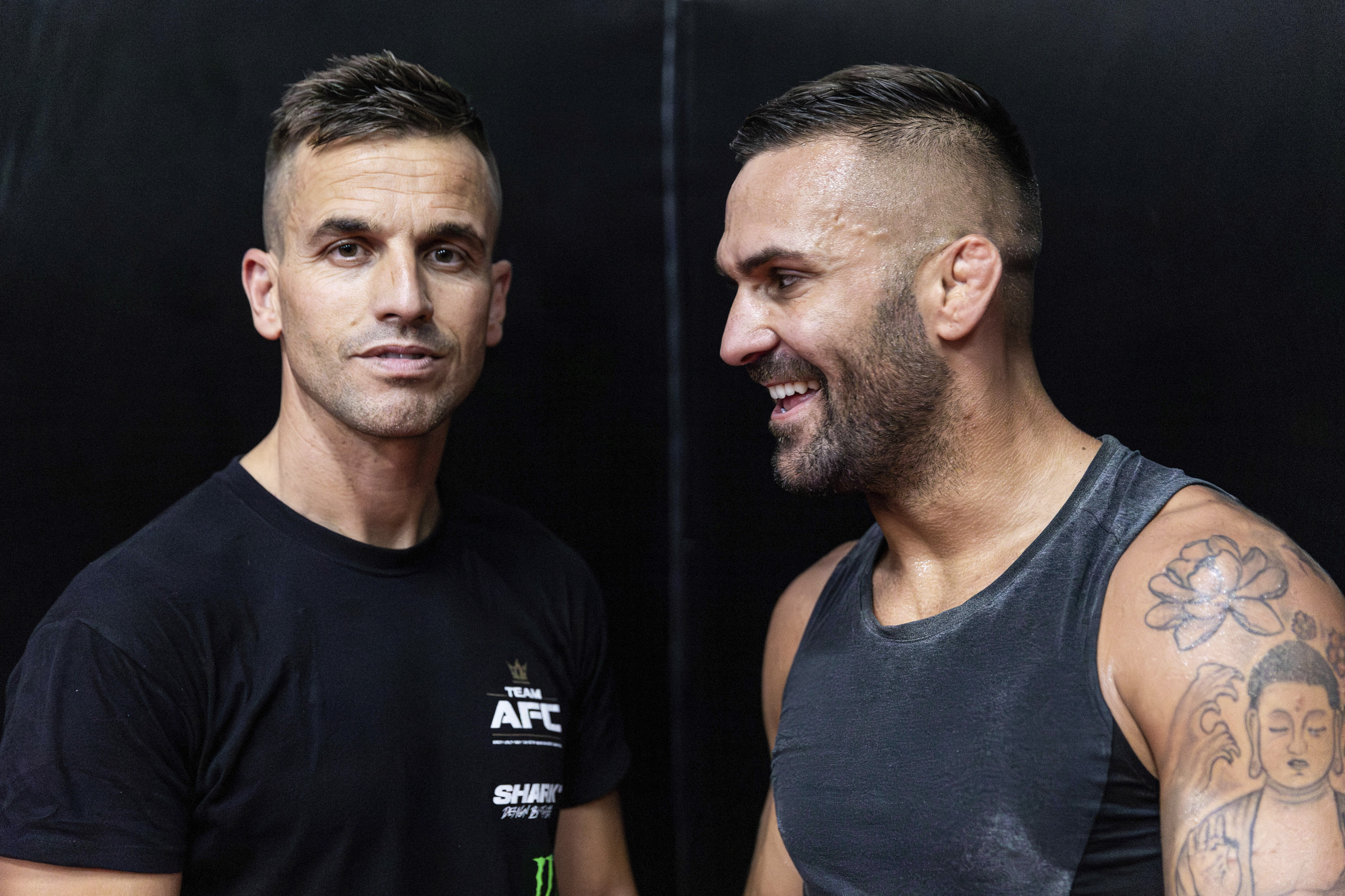 Sosa junto a su entrenador del AFC Villalba.