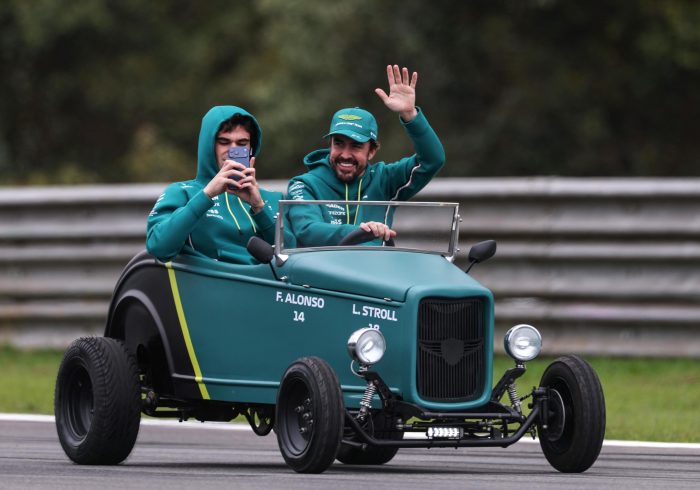 La debacle de Aston Martin y la misteriosa respuesta de Fernando Alonso en Interlagos: "No puedo ser del todo sincero"