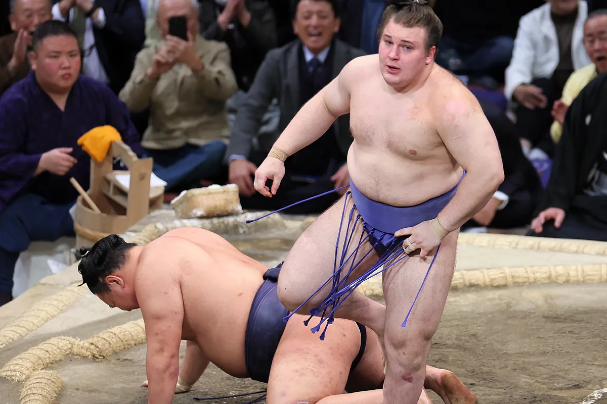 La sorpresa de Aonishiki, el primer ucraniano en ganar un título de sumo