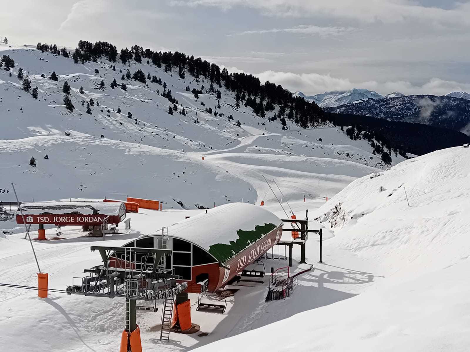 Las estaciones de esquí, contra el pesimismo por el cambio climático: "Estamos viviendo los mejores años de nuestra historia"