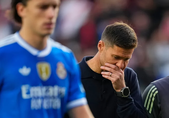 Un Madrid lento y ramplón empata en Vallecas con los mismos síntomas de Anfield