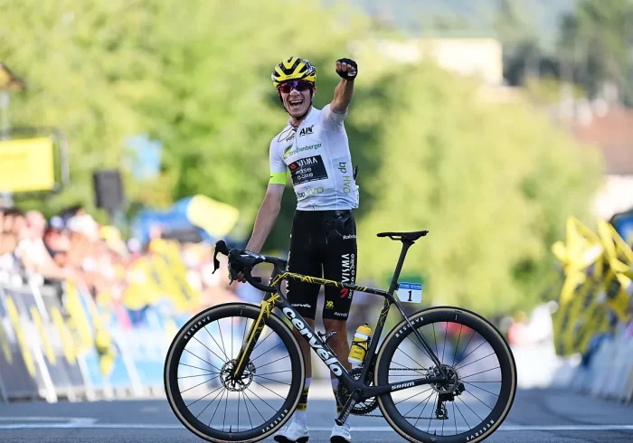 El fenómeno belga Uijtdebroeks y la savia nueva española que impulsan al Movistar