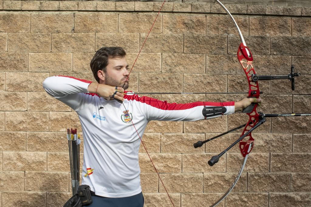 Entrenar de noche, a la pata coja o estar tres días en silencio: la revolución española que rompió el dominio coreano del tiro con arco