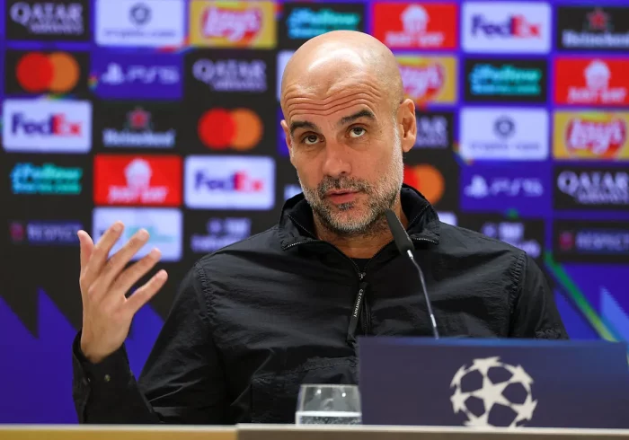 Guardiola, sobre Xabi Alonso: "Que mee con la suya, y como no meará colonia, le irá bien"