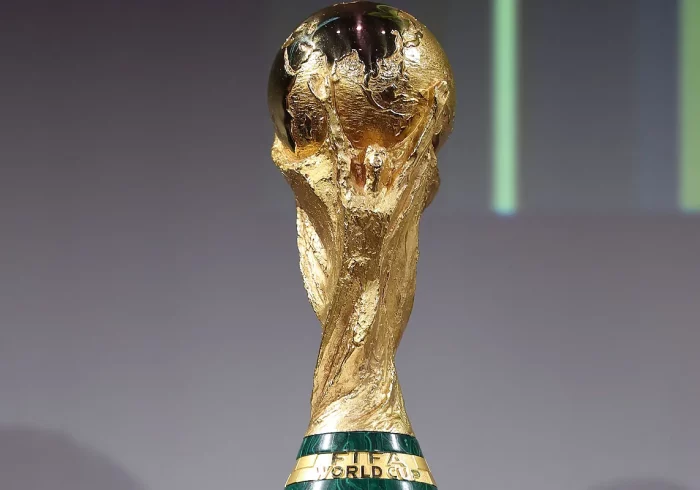 Heidi Klum, un premio de la paz para Donald Trump y España esperando rivales: todos los detalles del sorteo 'dirigido' del próximo Mundial