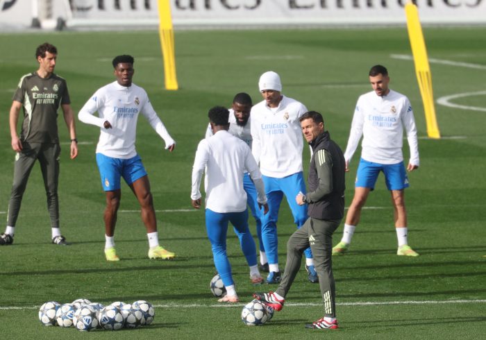 Juicio al proyecto de Xabi Alonso: el Madrid espera, también mira al vestuario y se acuerda de Pintus por las lesiones