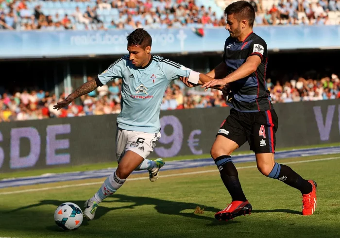 La condena a Hugo Mallo por abuso sexual contra la mujer que hacía de mascota del Espanyol durante un partido ya es firme