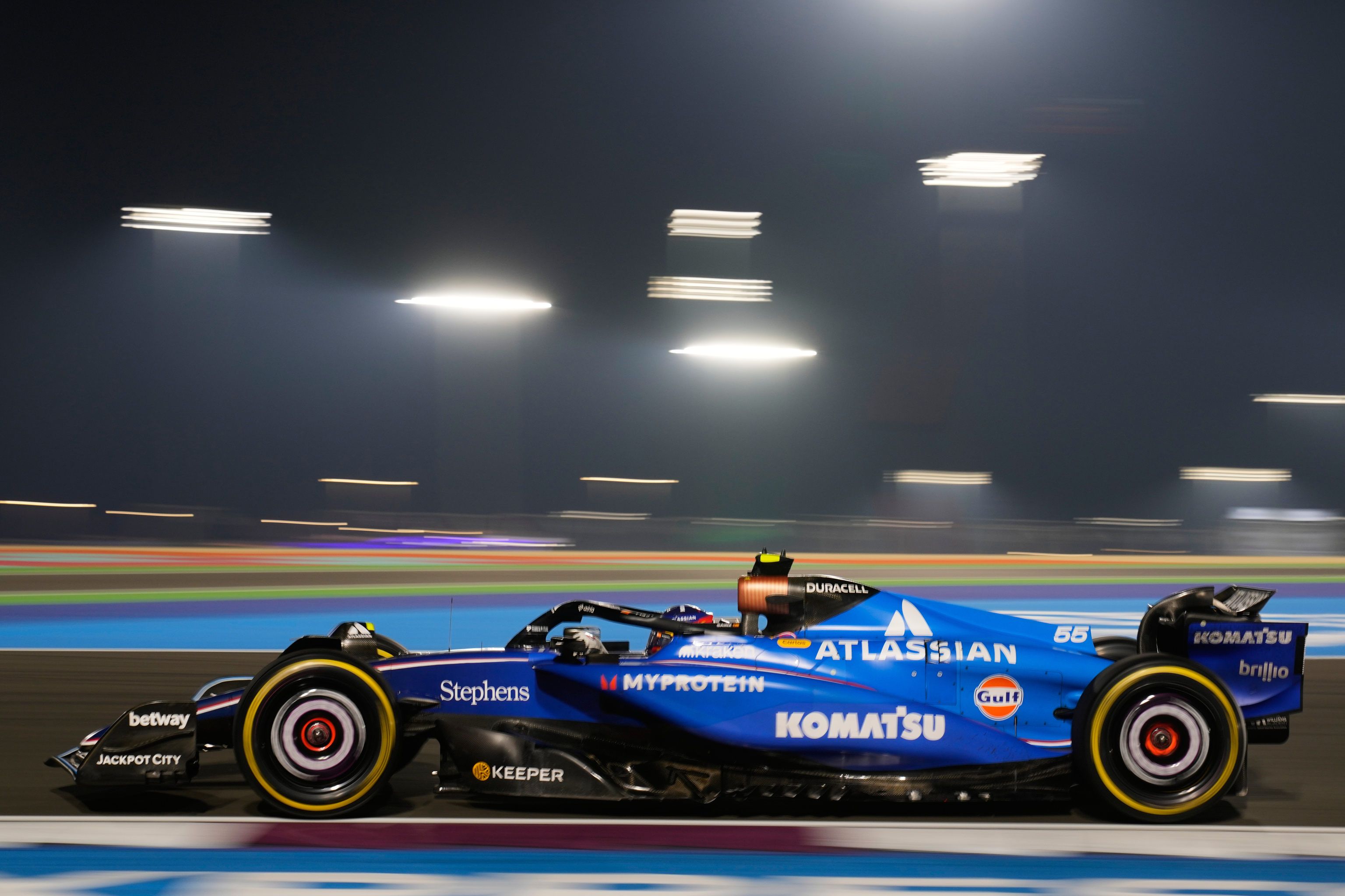 Sainz, al volante del FW47, el domingo en Losail.