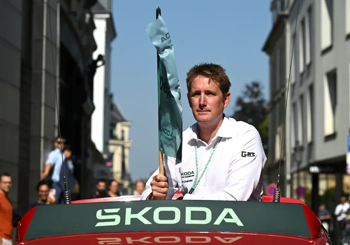 Schleck, el primer gran rival de Contador, se une al grupo de Ayuso para asaltar el podio del Tour