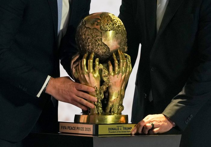 Trump acapara el protagonismo en el sorteo del Mundial: un premio FIFA de la Paz a su medida y sus artistas favoritos en el escenario